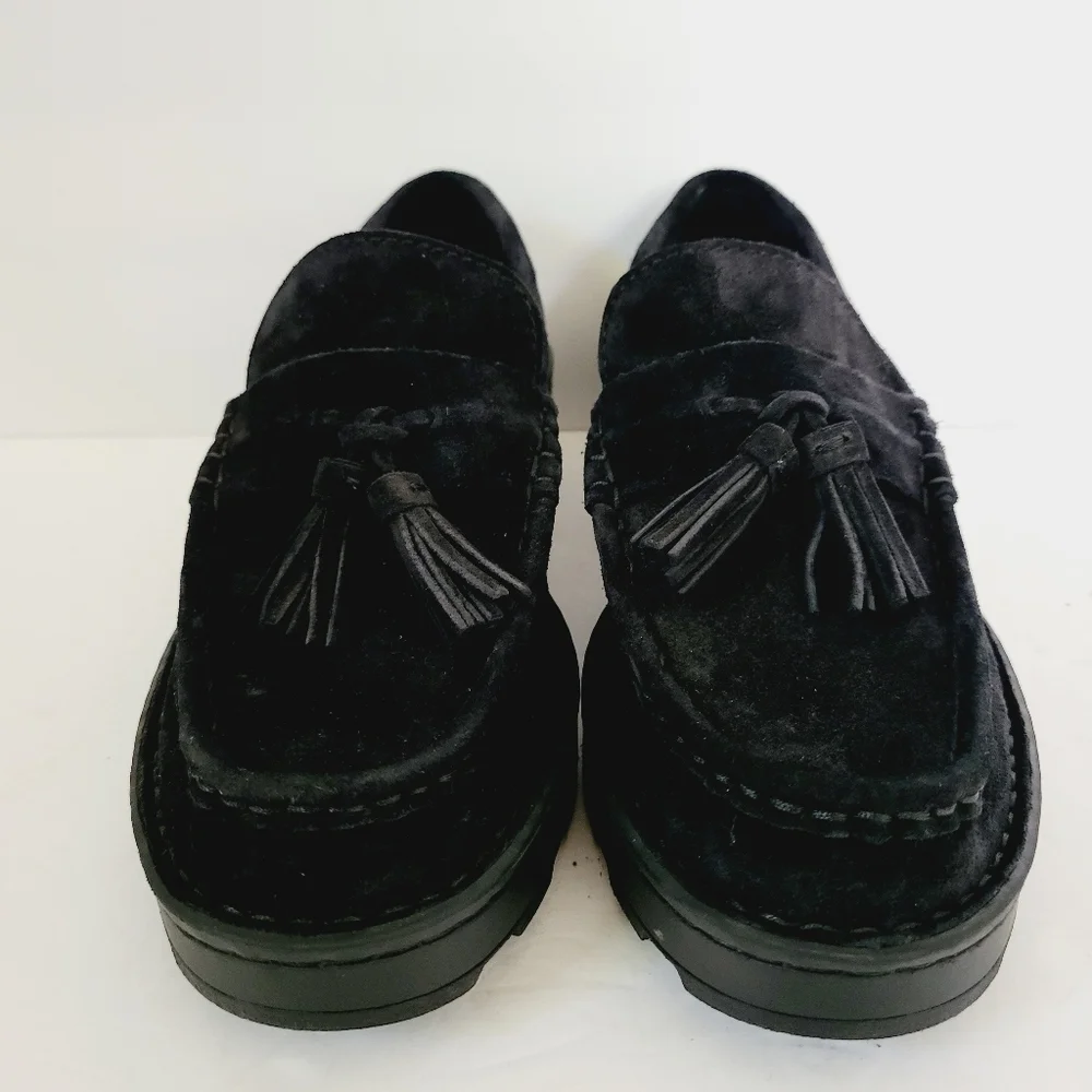 NEW Born Capri Black Suede Tassel Loafer Burnished Suede Size 7.5